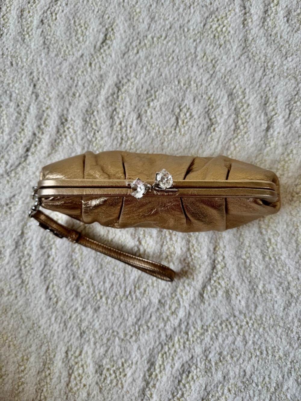 Coach Gold Metallic Kiss Lock Wristlet - Picture 5 of 11